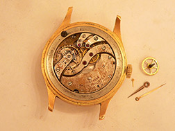 Ρολόι χειρός οίκου Patek Philippe, 1940 (πριν την αποκατάσταση)