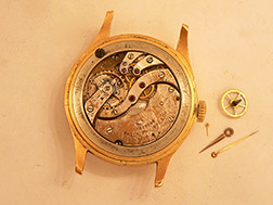 Ρολόι χειρός οίκου Patek Philippe, 1940 (πριν την αποκατάσταση)